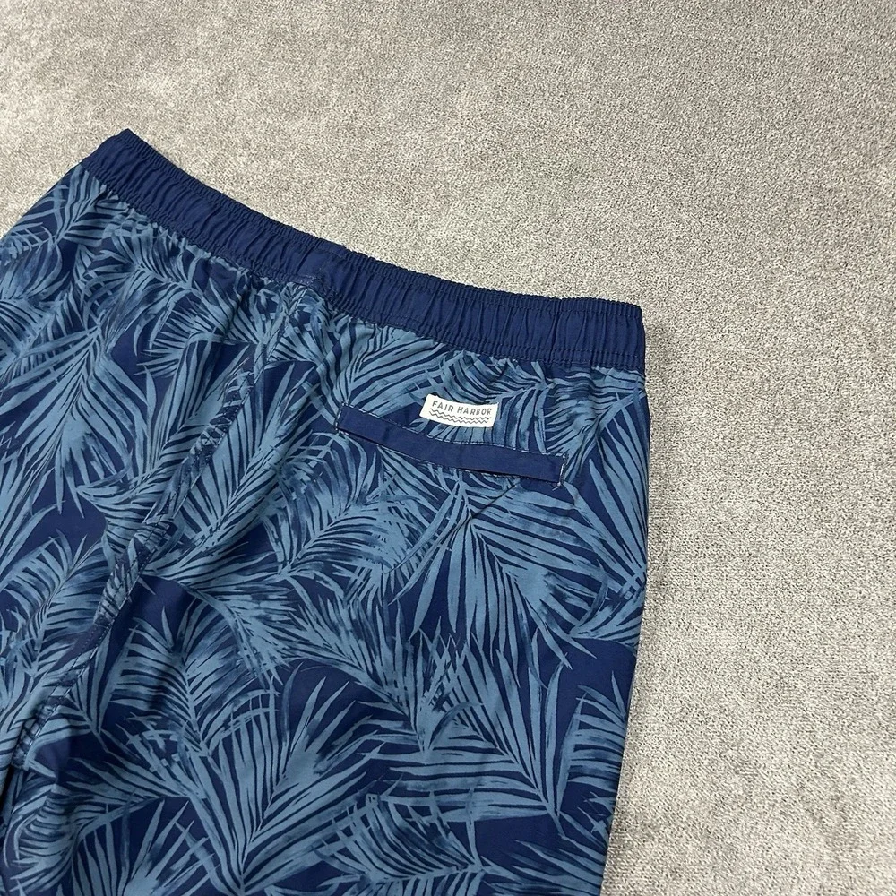 Fair Harbor Shorts Mens 2XL Swim Trunks Lined Blue Floral Beach Surf Athletic